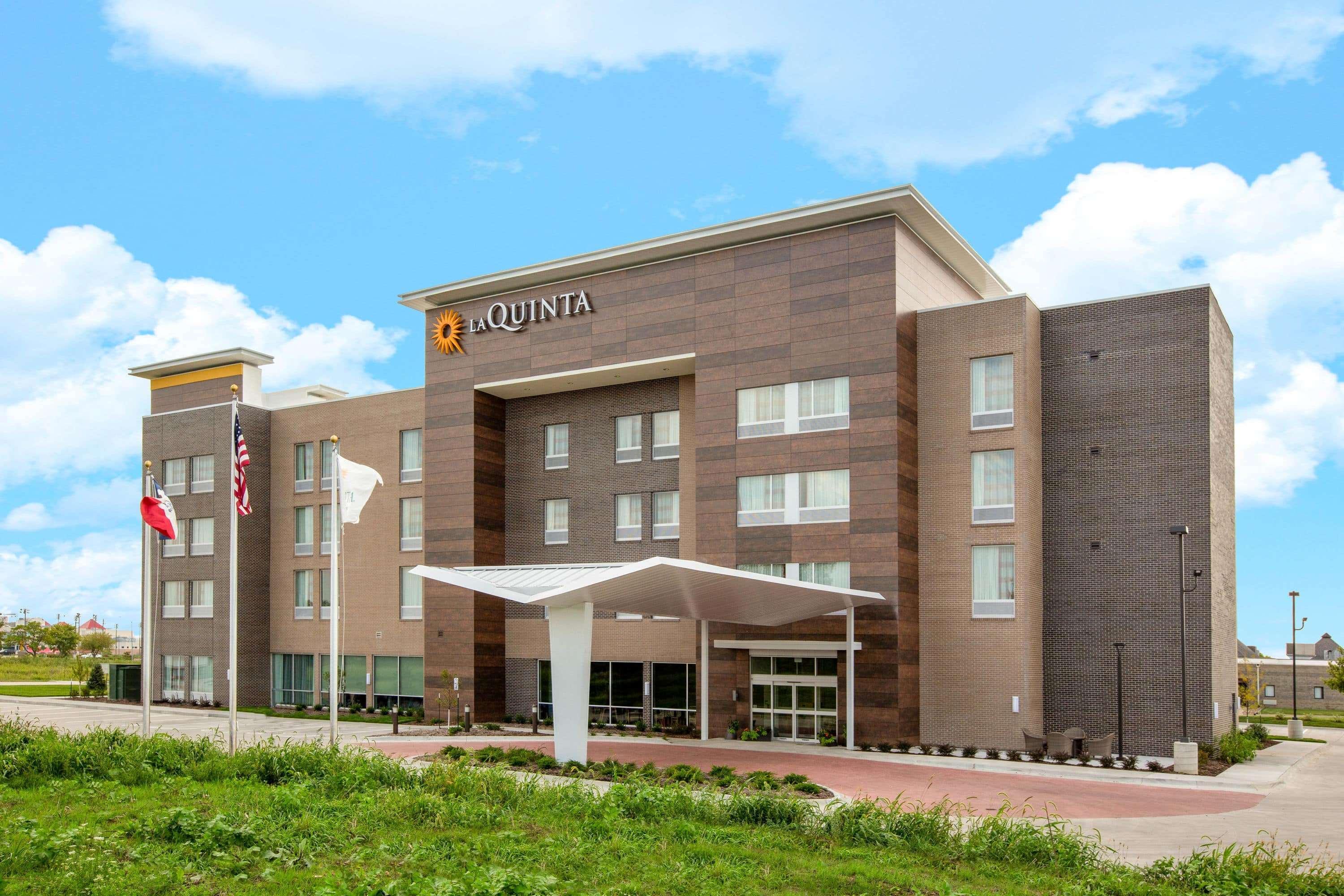 La Quinta By Wyndham Altoona Des Moines Hotel Exterior foto